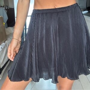 Ribbed Black Skirt